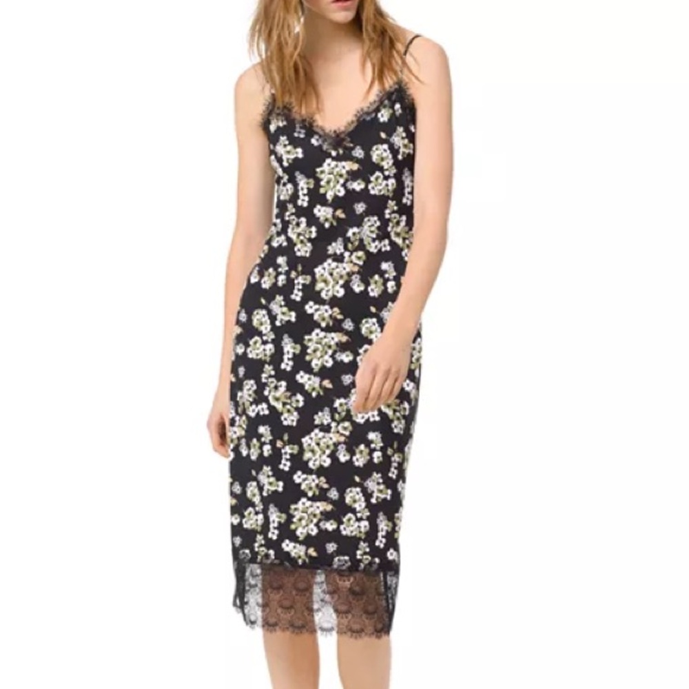 MICHAEL Michael Kors
Glam Fleur Midi Slip Dress black white floral lace